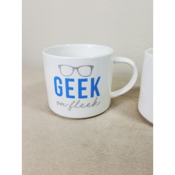 Geek On Fleek Coffee Mug Teacup 12oz Color White Blue 4" Porcelain x2 - Picture 2 of 13